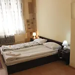 Vandrerhjem Serdika *